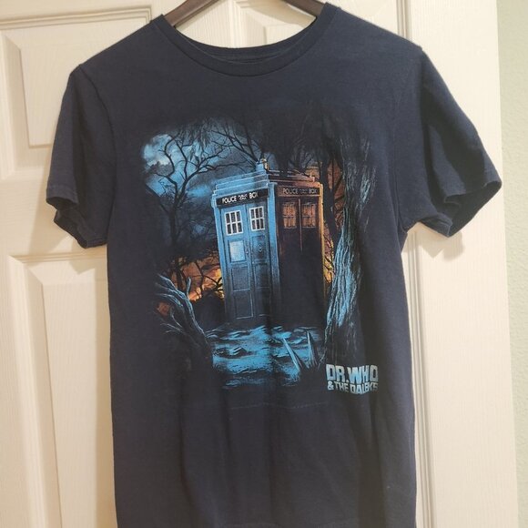 NWOT Dr. Who and the Daleks t-shirt - Picture 4 of 6